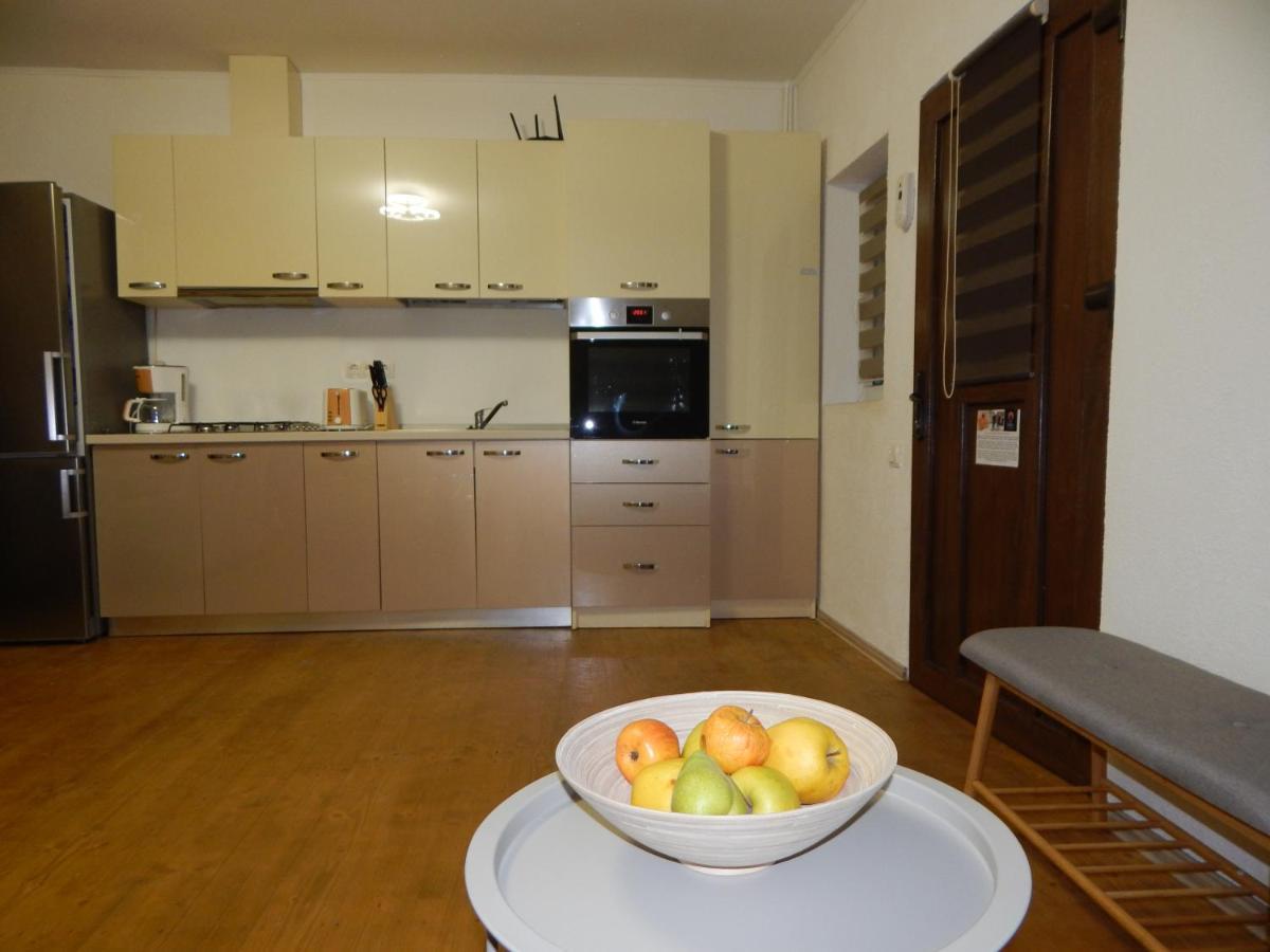 Apartment 4