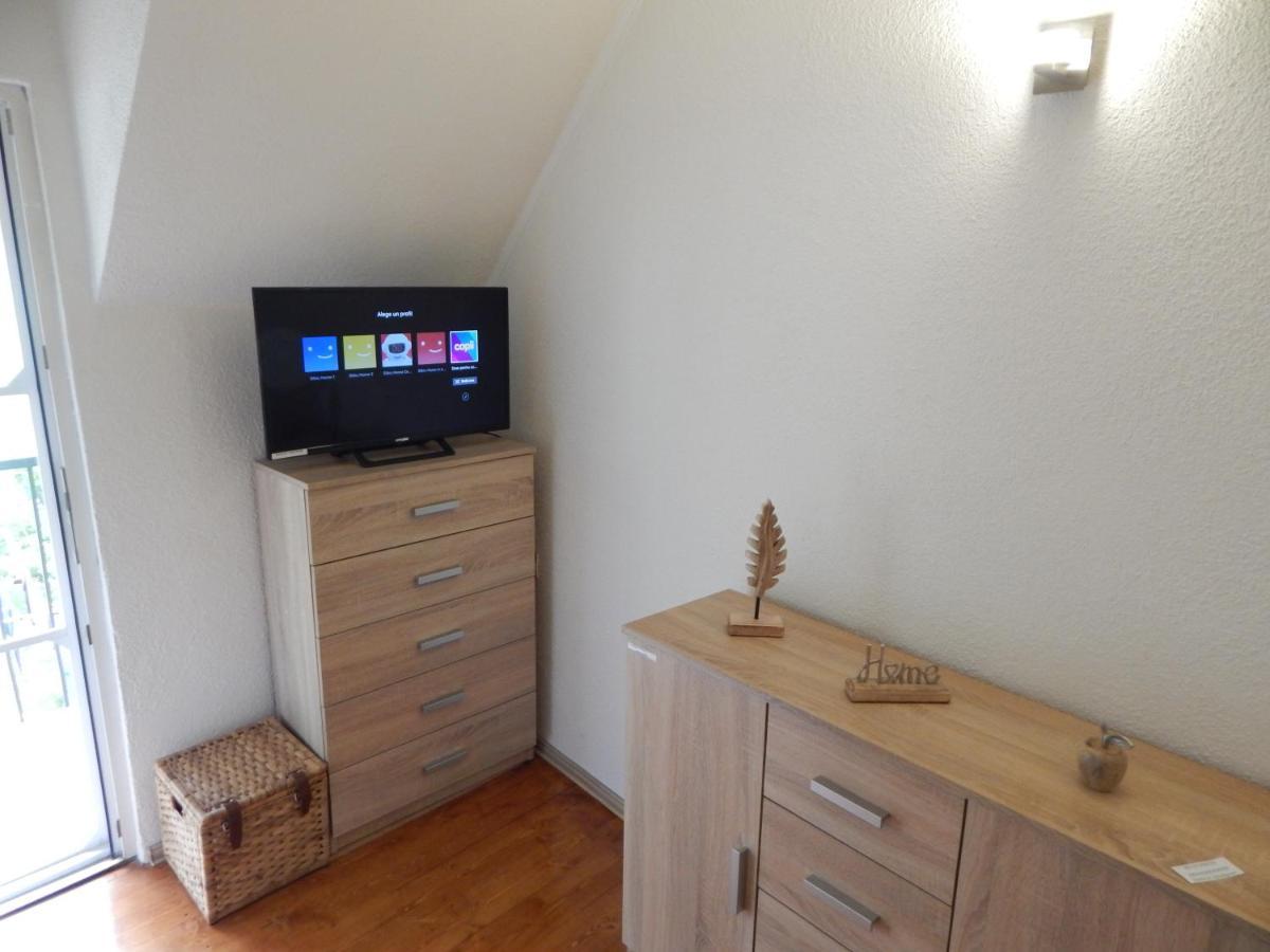 4 Apartment